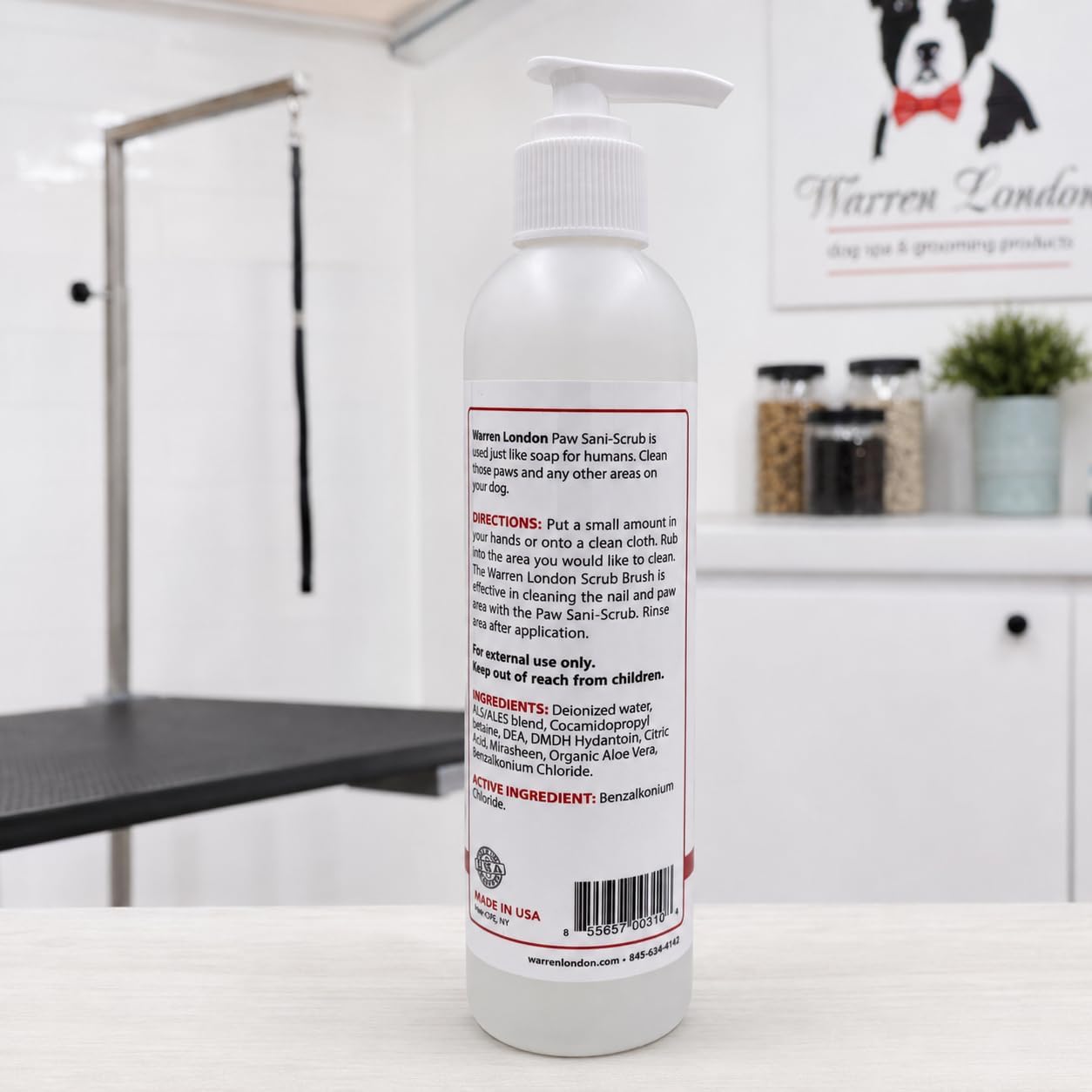 Warren London Paw Scrub – Deep Cleaning Paw & Nail Cleanser with Aloe Vera – Removes Dirt & Grime – Includes Scrub Brush – Made in USA - 8 oz