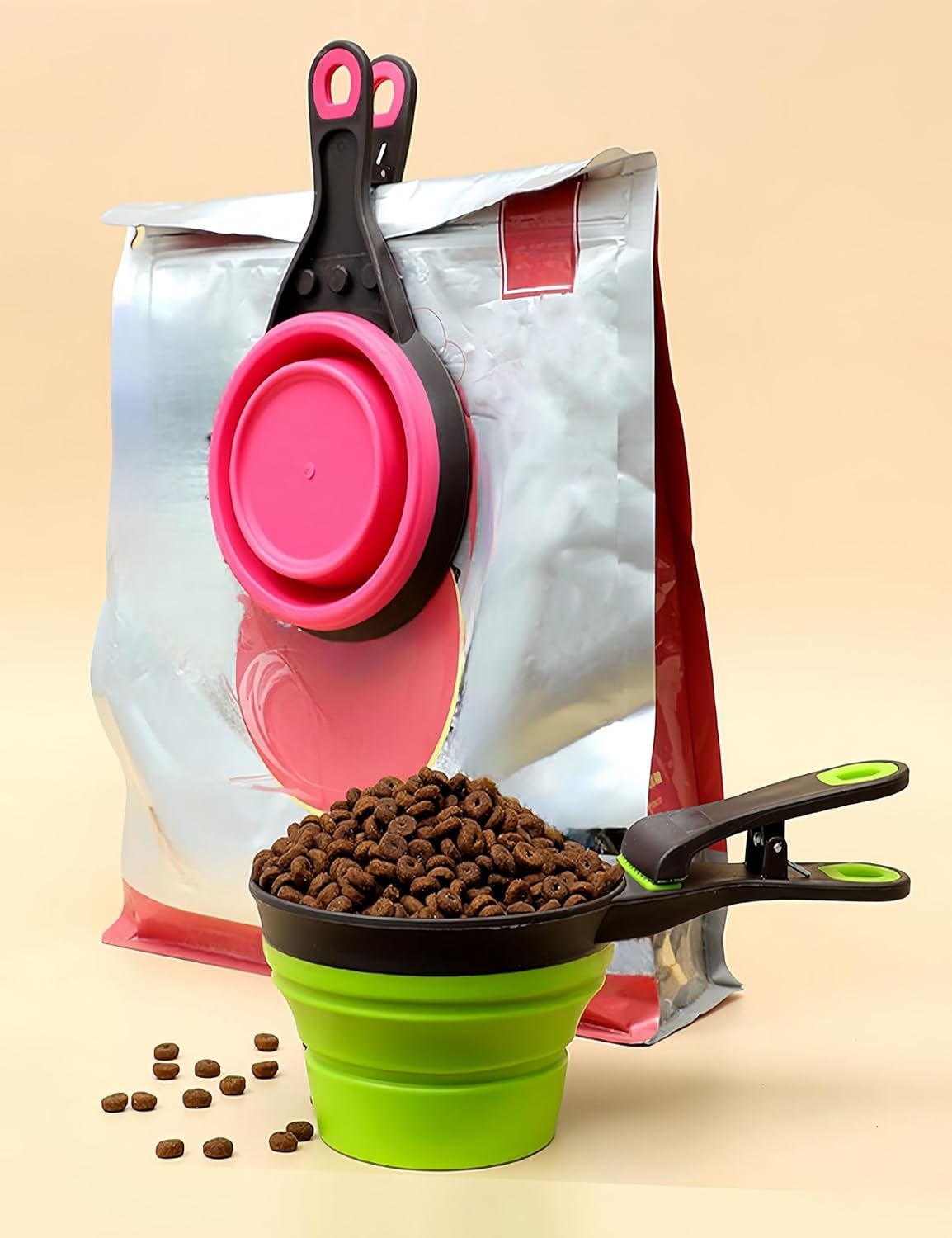 2 PCS Collapsible Pet Scoop Set,1 Cup & 1/2 Cup Capacity Silicone Measuring Cups with Sealing Clip,Multi-Function Scoop Bowls Bag Clip for Dog Cat Food Water.(Green,Pink)