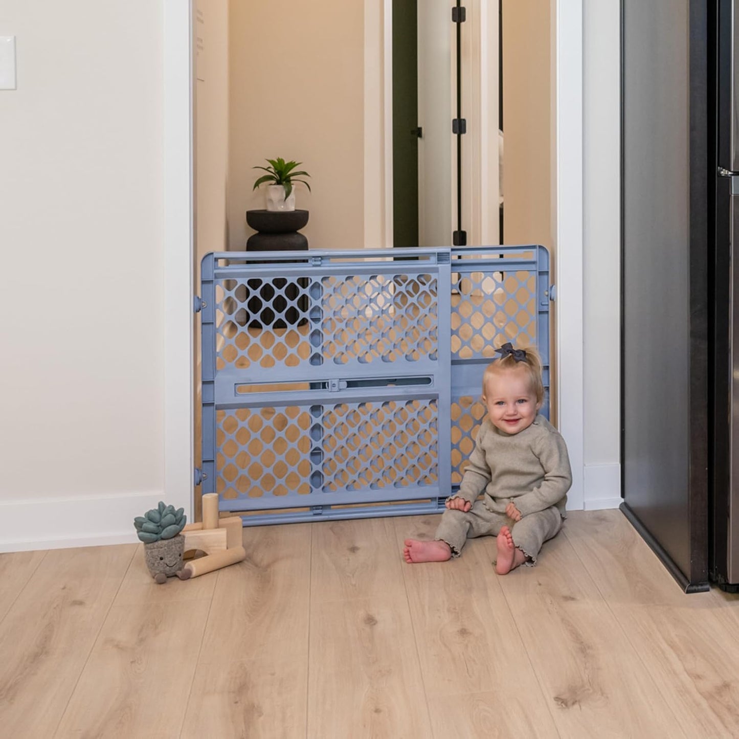 Toddleroo by North States - Renew 100% Recycled Plastic Baby Gate for Doorway; Sturdy for Indoor & Outdoor Use: Pressure Mounted, No Drill Gate; Made in USA; 26" to 42" Wide, 26" Tall; Pure White