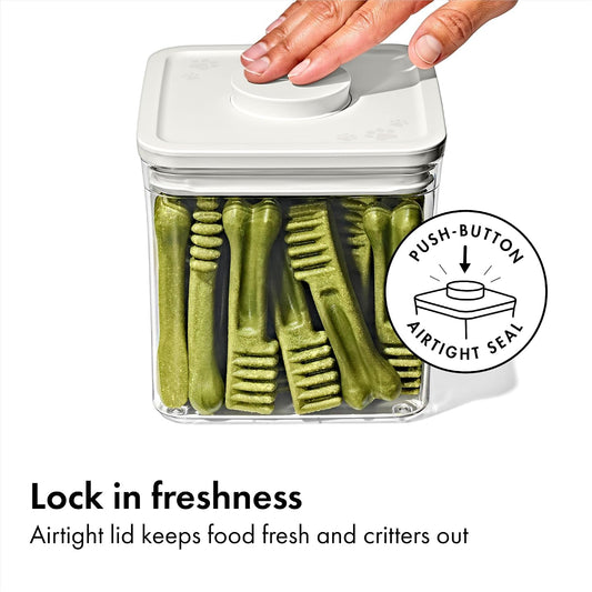 Good Grips Pet POP Container – 6.0 Qt/5.7 L with Half Scoop, Ideal for up to 6.5lbs of Dog Food or 4.5lbs of Cat Food, Airtight Dog and Cat Food Storage Container, BPA Free, Clear