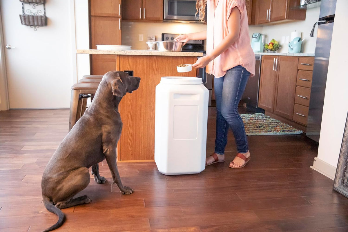 Vittles Vault Airtight Pet Food Storage Container + Scoop, Fits Up to 50lbs