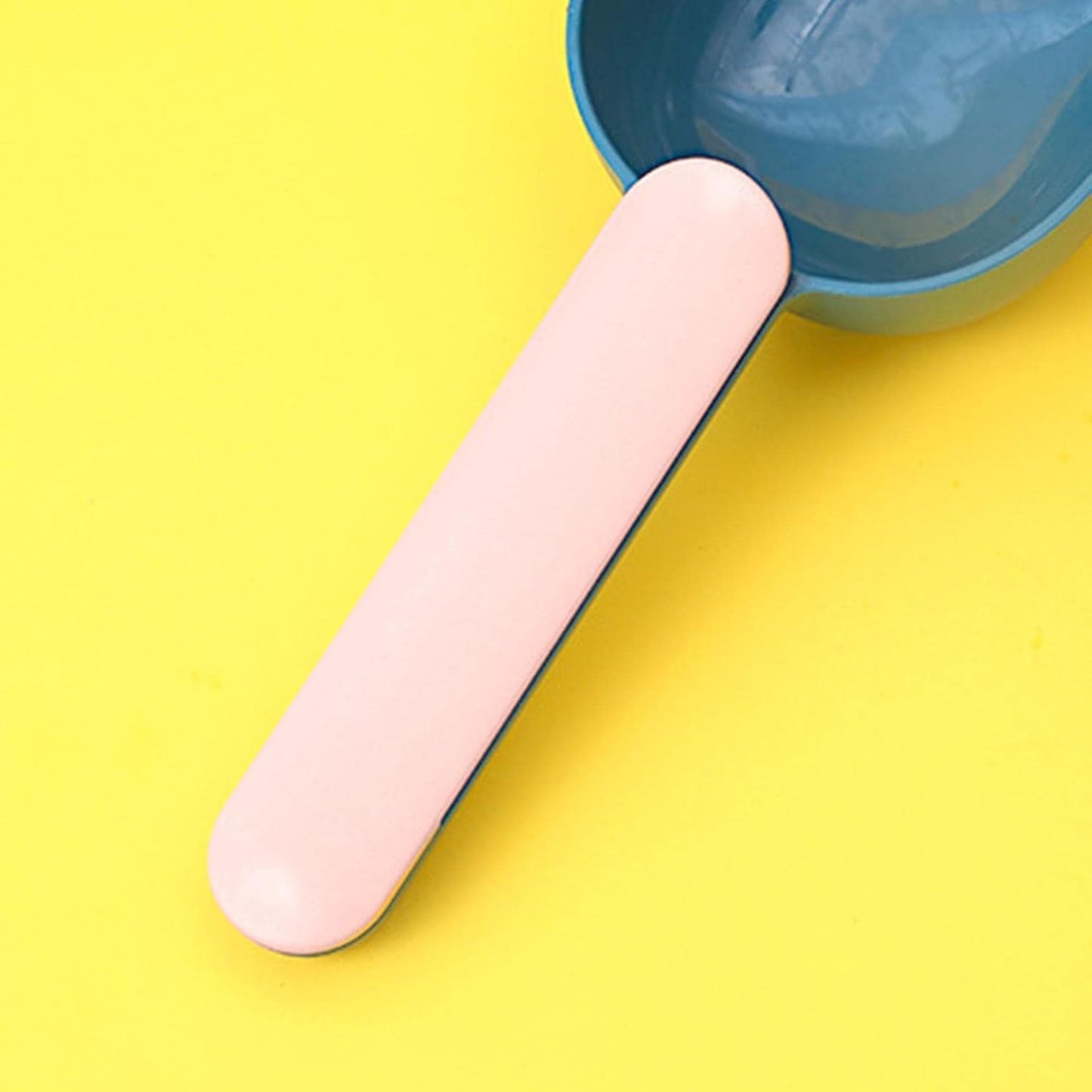 Cat Food Scoop - Multi-Function Feeding Scoop Spoon with Sealing Bag Clip,Pet Food Scoop with Comfortable Handle for Cat Dog, Long Handle with Clip for Dogs Cats Shakven