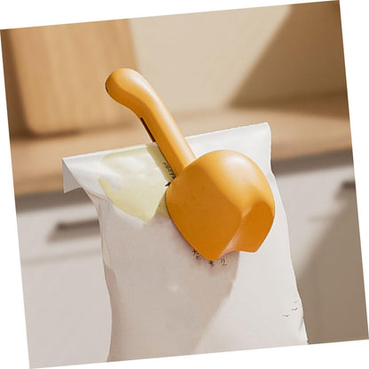 SHOWERORO 2pcs Rice Scoop Sealing Clip for Spoon Dog and Cat Food Multi-use Measuring Tool