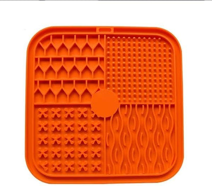 Lick Mat for Dogs and Cats, Food Grade Silicone Slow Feeder Mat with Strong Suction for Grooming, Bathing and Anxiety Relief, BPA-Free Pet Feeding Mat for Dental Care