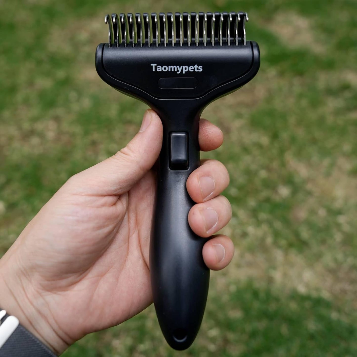 Self Cleaning Grooming Rake Brush for Shedding Gently Removes Loose Undercoat Mats Tangled Deshedding Grooming Tool for Dogs Cats Extra Wide (White)