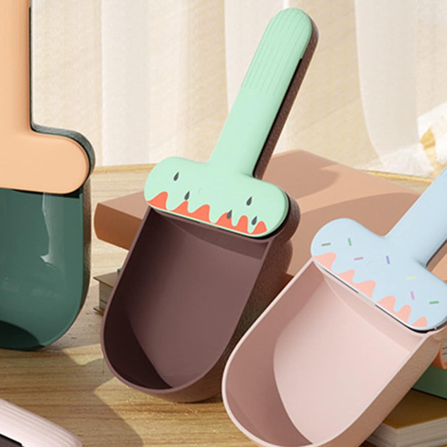 Pet Food Spoon, Cute Ice Cream Shape Dog Food Scoop with Sealing Clip Pet Food Can Spoon Food Grade ABS for Dogs Cats (Green Coffee)