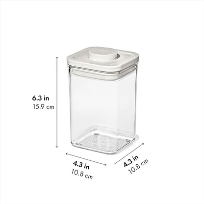 OXO Good Grips Pet POP Container – 6.0 Qt/5.7 L with Half Scoop, Ideal for up to 6.5lbs of Dog Food or 4.5lbs of Cat Food, Airtight Dog and Cat Food Storage Container, BPA Free, Clear
