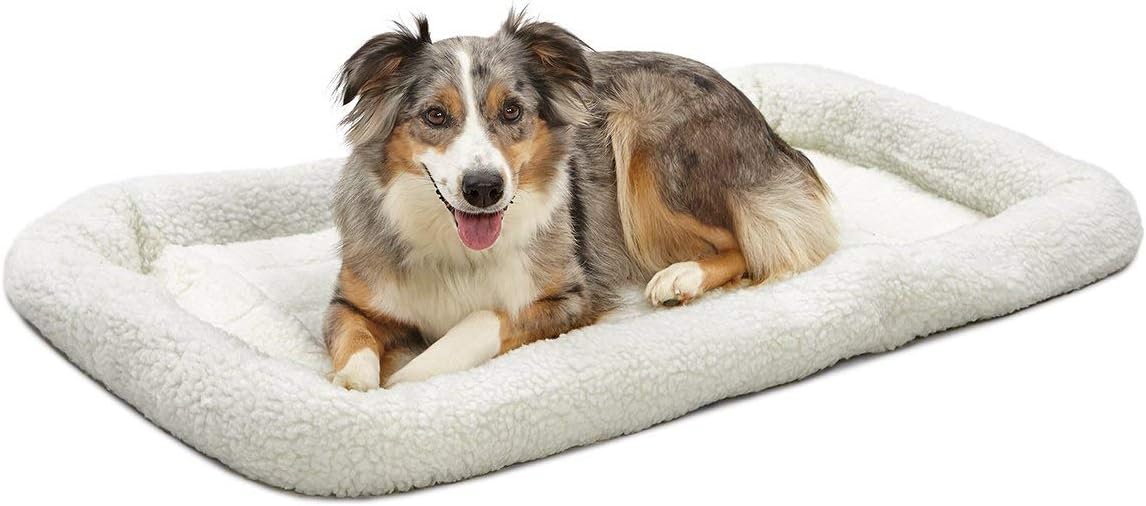 MidWest Homes for Pets QuietTime Dog Bed - White Fleece Bolster, Ultra-Soft and Machine Washable, Fits 24-Inch Crates and Carriers, for Small Breed Dogs