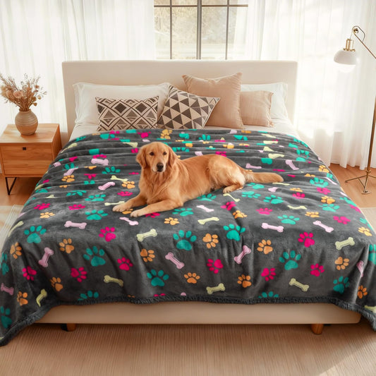 Luciphia Waterproof Pet Blankets for Couch Sofa Bed Cover Cat Liquid Pee Proof Washable Soft Fluffy Large Dog Blanket Reversible Furniture Protection Puppy Grey Paw Thicken Small（40" x 28"）
