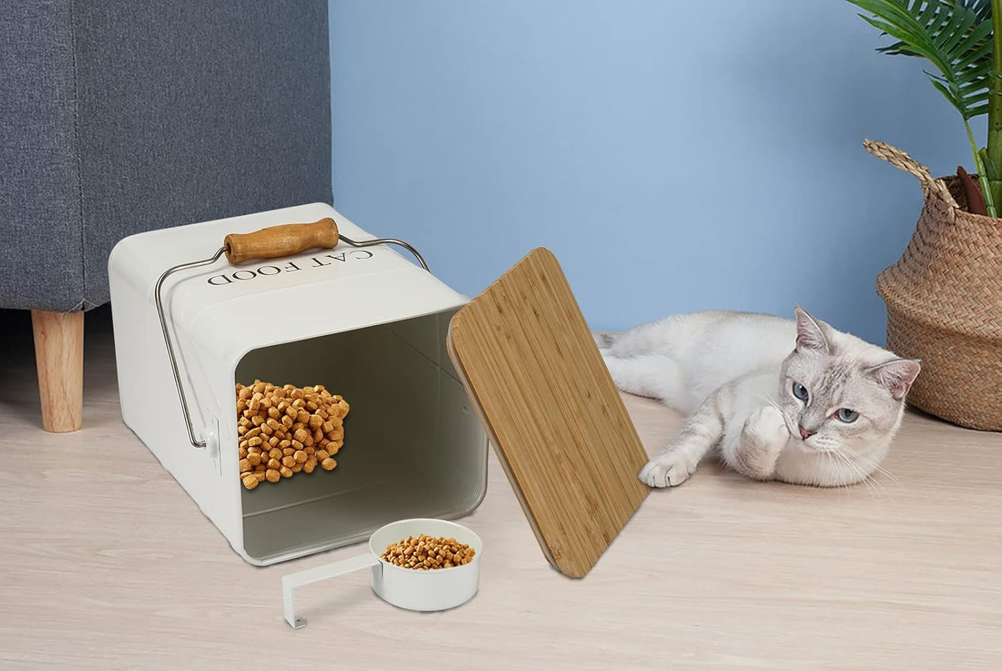 Dog Food storage container Dog Treats Jar,5~6 lb Metal food treats tin for Dog, pet snacks Canisters with wooden lid/handle/sevice scoop-Green