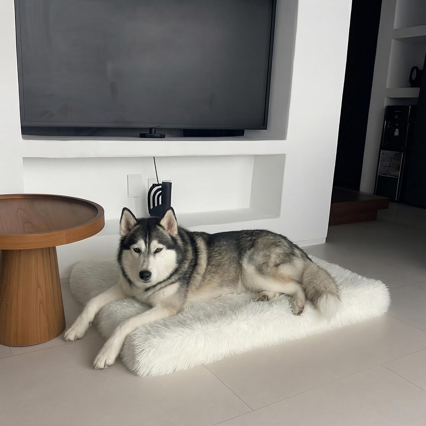 IHAPPYDOG Luxury Faux Fur Orthopedic Dog Bed, Memory Foam Dog Bed for Small, Medium, Large and XL Pets, Fluffy Pet Bed with Waterproof and Washable Cover (White w/Brown Tips, 50"x30")