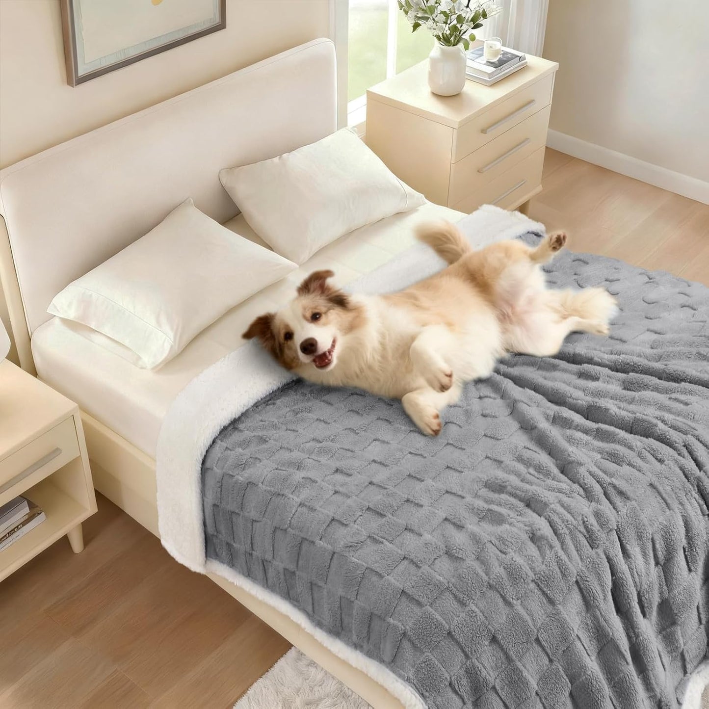 Luciphia Waterproof Dog Blanket, Leakproof Small Pet Blanket for Couch Sofa Bed Furniture Cover Protector, Washable Soft Sherpa Fleece with 3D Jacquard, Cozy Calming Reversible, Gray White, 40"x28"