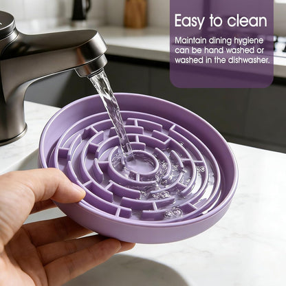 Silicone Slow Feeder Bowl, with Non-Slip Suction Cups, Anti-Choking, Puppy Puzzle Bowl, Slows Down Eating Speed, Relieves Anxiety, Suitable for S&M Sized Dogs and Cats(Green