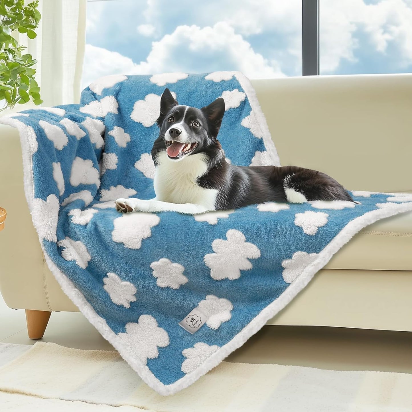 Luciphia Waterproof Pet Blanket for Medium Large Dogs Washable Fluffy Thick Jacquard Shag Fleece Warm Sherpa 3D Textured Flower Print for Cats Puppy Couch Protection (Green,40x28 inches)