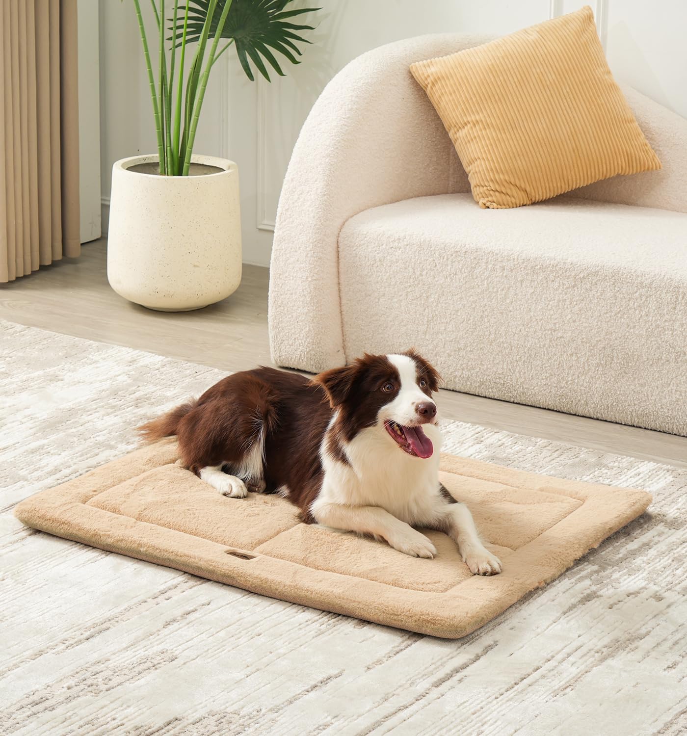 Made4Pets Dog Crate Pad Bed for Medium Large Dogs, Washable & Reversible, Anti-Slip Kennel Mat for Cozy Sleeping, Soft Fluffy Dog Bed for Indoor & Outdoor Use, 35"x23", Gray
