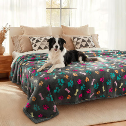 Luciphia Waterproof Pet Blankets for Couch Sofa Bed Cover Cat Liquid Pee Proof Washable Soft Fluffy Large Dog Blanket Reversible Furniture Protection Puppy Grey Paw Thicken Small（40" x 28"）