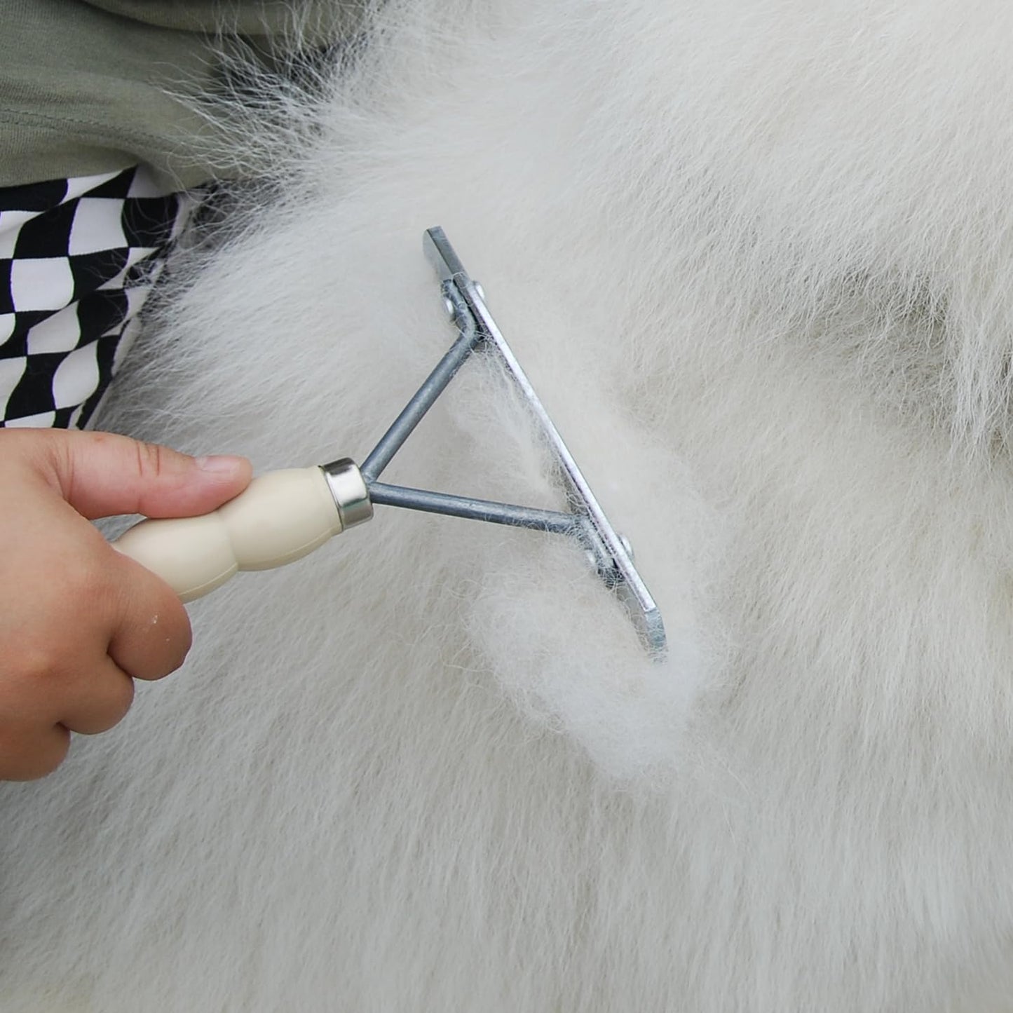 Undercoat Rake for Dogs, Grooming Rakes Brushes for Shedding Long Hair Coats Husky, German Shepherd, Golden Retriever, Long Tooth Removes Loose Hair Tangles