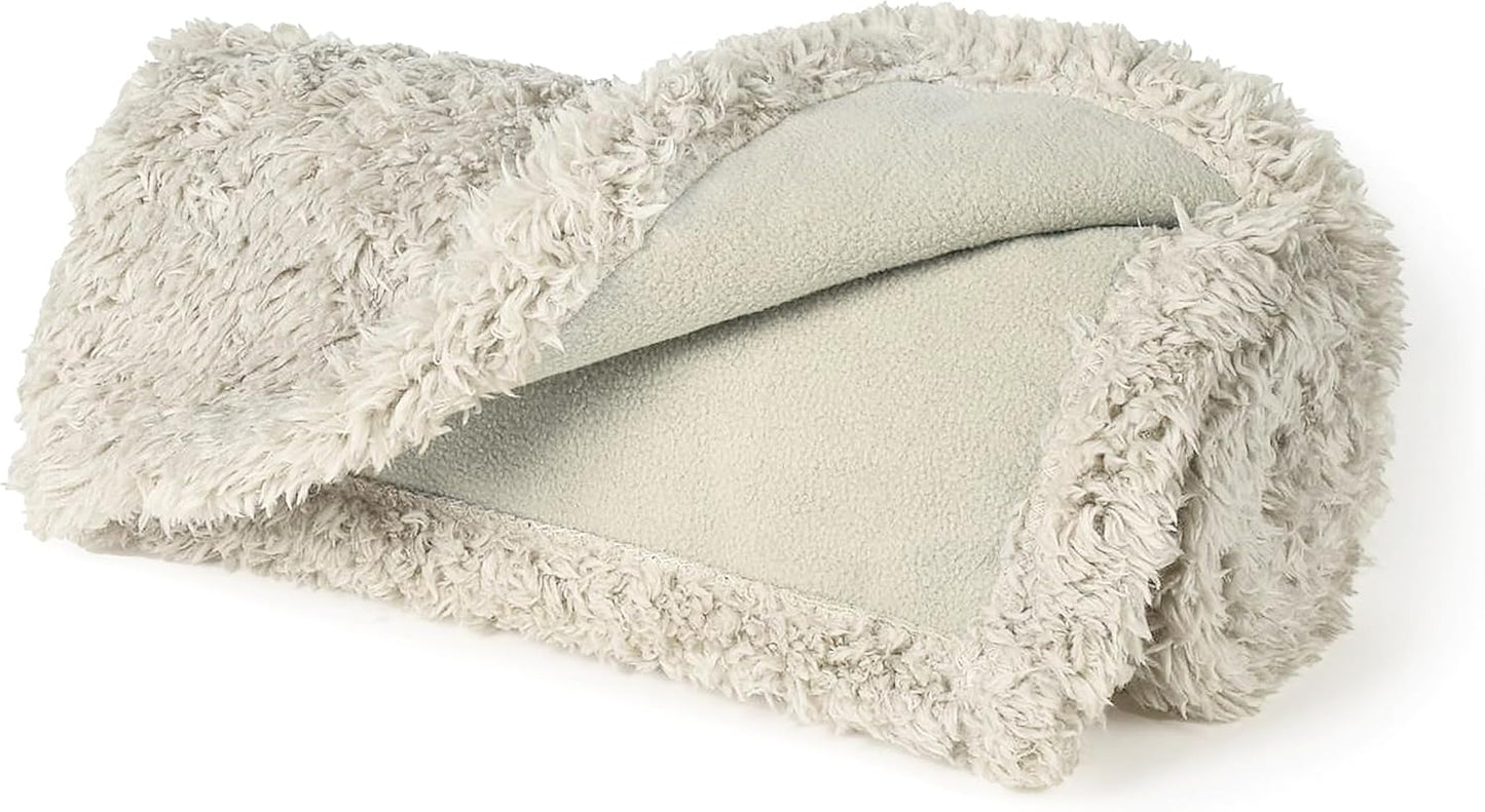 Kritter Planet Waterproof Dog Blanket, Reversible Water Proof Pet Blanket for Couch, Bed & Sofa, Washable Couch Covers for Large Dogs - Protects Furniture from Fur, Dirt, and Accidents