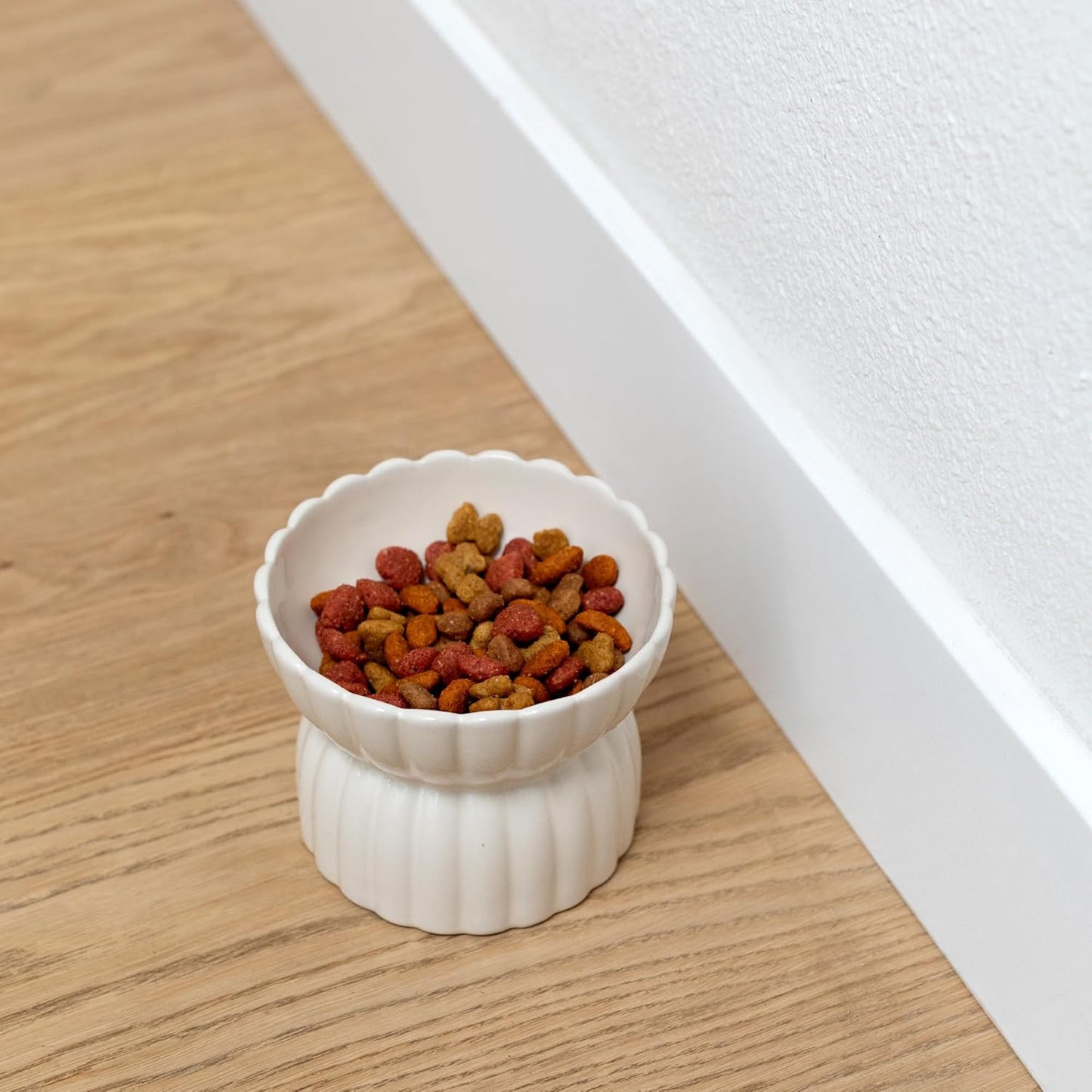 Fringe Studio Matte Speckled Green Medium Raised Stoneware Feeder W/Stainless Steel Insert (7" Diameter x 5.5" H, 26 fl.oz.), PetShop Collection (453MD001)