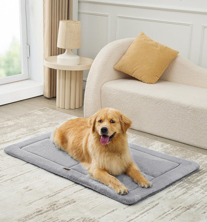 Made4Pets Dog Crate Pad Bed for Medium Large Dogs, Washable & Reversible, Anti-Slip Kennel Mat for Cozy Sleeping, Soft Fluffy Dog Bed for Indoor & Outdoor Use, 35"x23", Gray