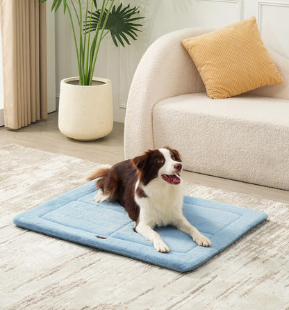 Made4Pets Dog Crate Pad Bed for Medium Large Dogs, Washable & Reversible, Anti-Slip Kennel Mat for Cozy Sleeping, Soft Fluffy Dog Bed for Indoor & Outdoor Use, 35"x23", Gray