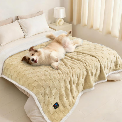 Luciphia Waterproof Dog Blanket, Leakproof Small Pet Blanket for Couch Sofa Bed Furniture Cover Protector, Washable Soft Sherpa Fleece with 3D Jacquard, Cozy Calming Reversible, Gray White, 40"x28"