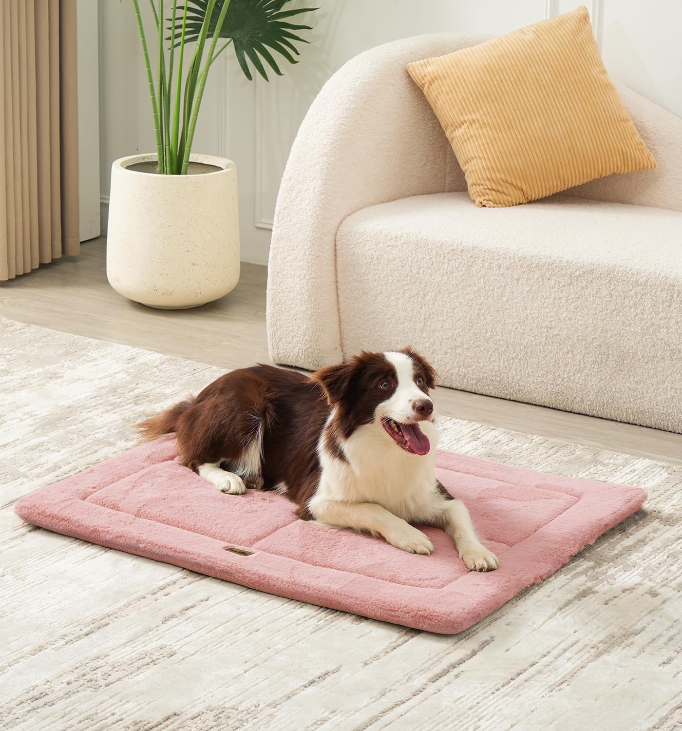 Made4Pets Dog Crate Pad Bed for Medium Large Dogs, Washable & Reversible, Anti-Slip Kennel Mat for Cozy Sleeping, Soft Fluffy Dog Bed for Indoor & Outdoor Use, 35"x23", Gray