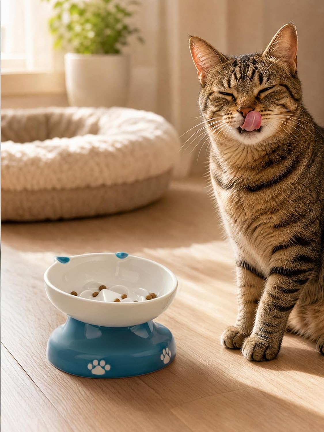 Y YHY Ceramic Cat Slow Feeder, Elevated Dog Food Bowl Tilted Design, Slow Feeder Bowl no Black Chin, Cat Shape for Dry and Wet Food