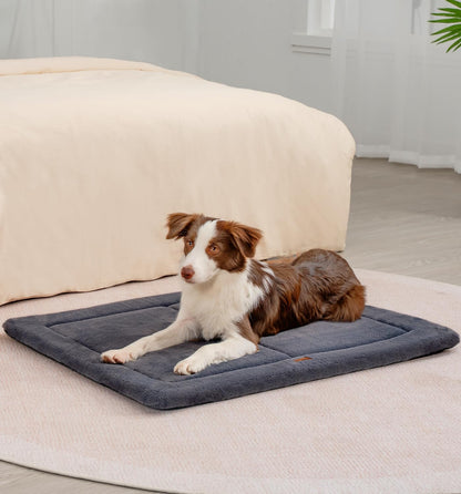 Made4Pets Dog Crate Pad Bed for Medium Large Dogs, Washable & Reversible, Anti-Slip Kennel Mat for Cozy Sleeping, Soft Fluffy Dog Bed for Indoor & Outdoor Use, 35"x23", Gray