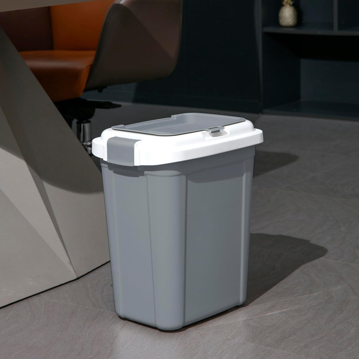 Airtight Pet Food Storage Container, Holds 30lbs
