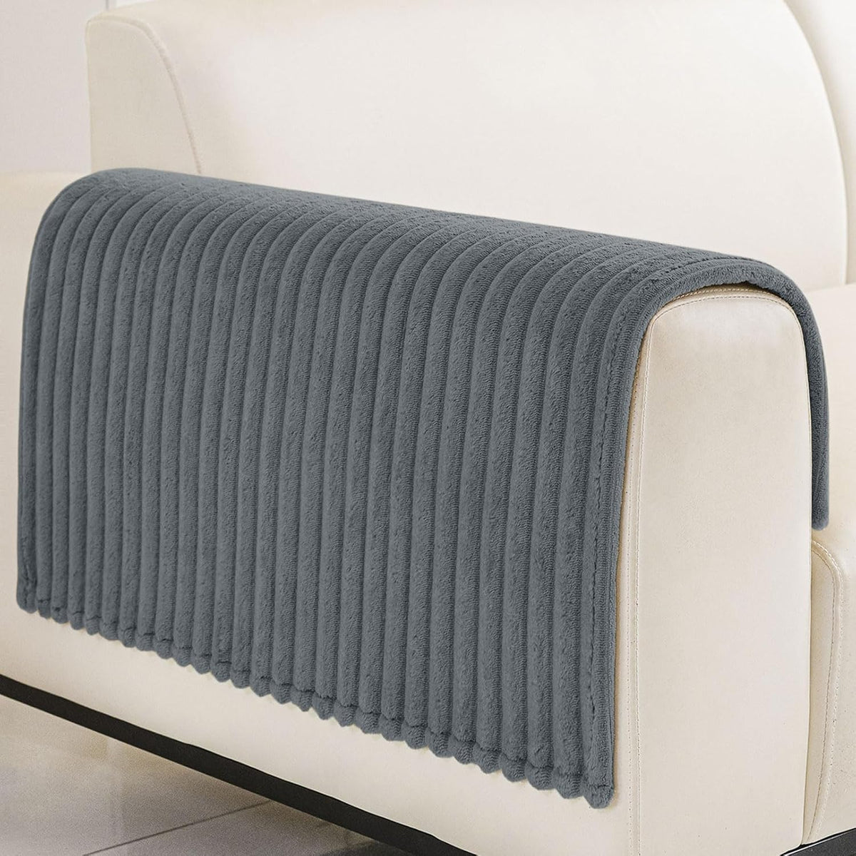 Waterproof Couch Cover for Dogs, Washable Non Slip Plush Protector
