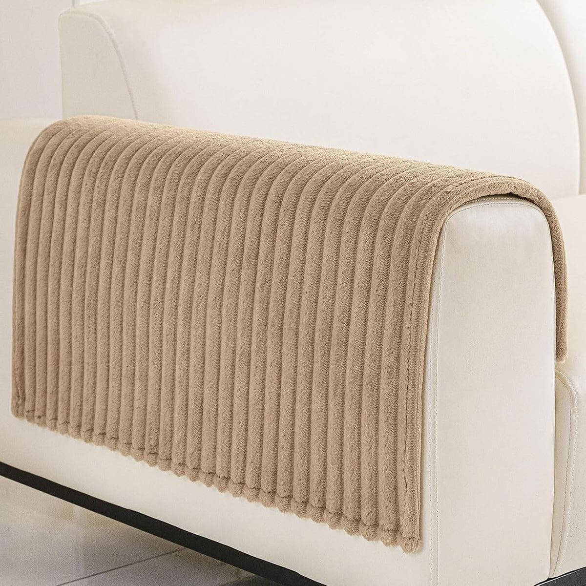 Waterproof Couch Cover for Dogs, Washable Non Slip Plush Protector