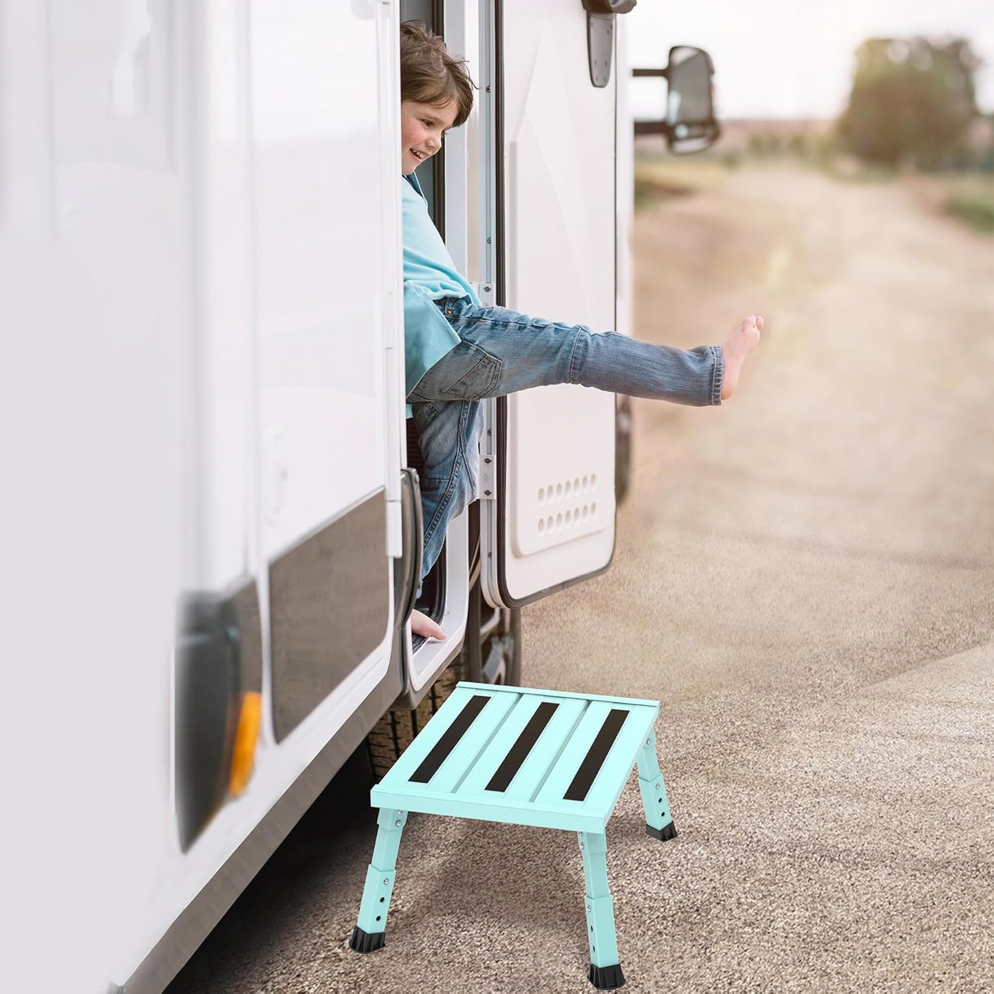 Adjustable Height Aluminum RV Step, Stable Foldable Platform Step Stool, Supports Up to 1,000 lb, Non-Slip Rubber Feet and Platform Mat, Easy to Carry (Black)