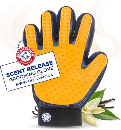 Arm & Hammer Deodorizing Dog Grooming Comb, Fragrance Transfer Technology with Baking Soda, Fine & Standard Teeth for Detangling & Flea Removal, Dematting Tool for Dogs, Sweet Apple & Rose Scent