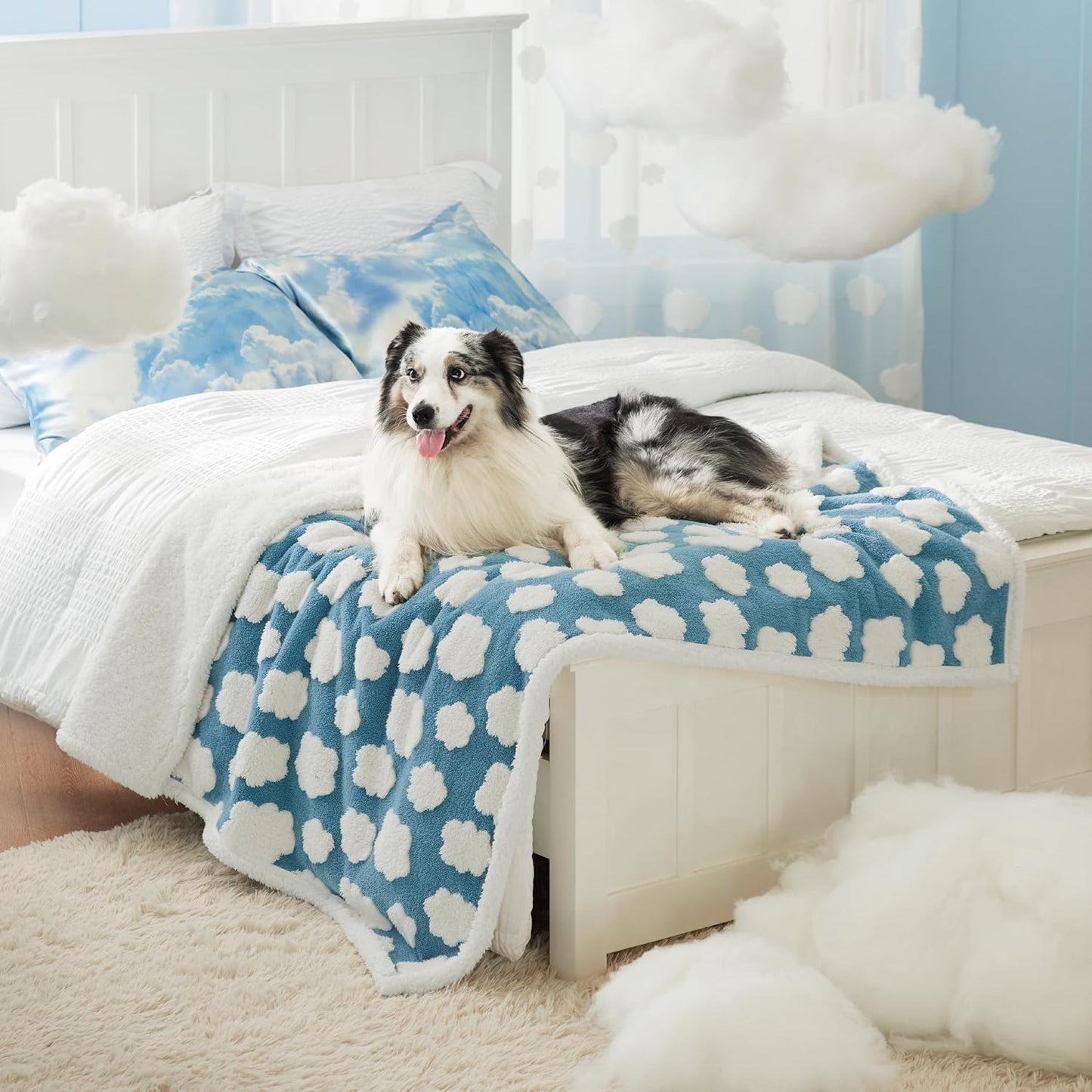 LE SURE Waterproof Dog Blanket for Large Dogs - Washable Double Sided Dog Blankets with Warm Jacquard Shag and Soft Sherpa Fleece, Pet Cat Blanket for Couch Protection, 3D Textured Cloud, Green