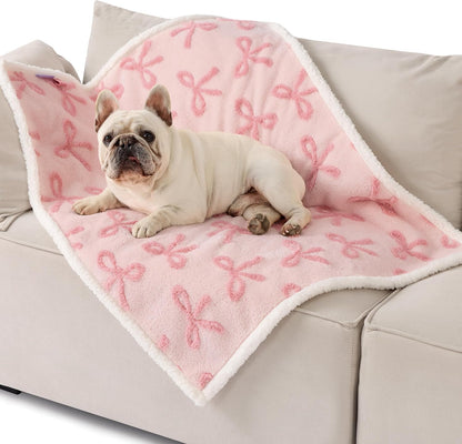 LE SURE Waterproof Dog Blanket for Large Dogs - Washable Double Sided Dog Blankets with Warm Jacquard Shag and Soft Sherpa Fleece, Pet Cat Blanket for Couch Protection, 3D Textured Cloud, Green
