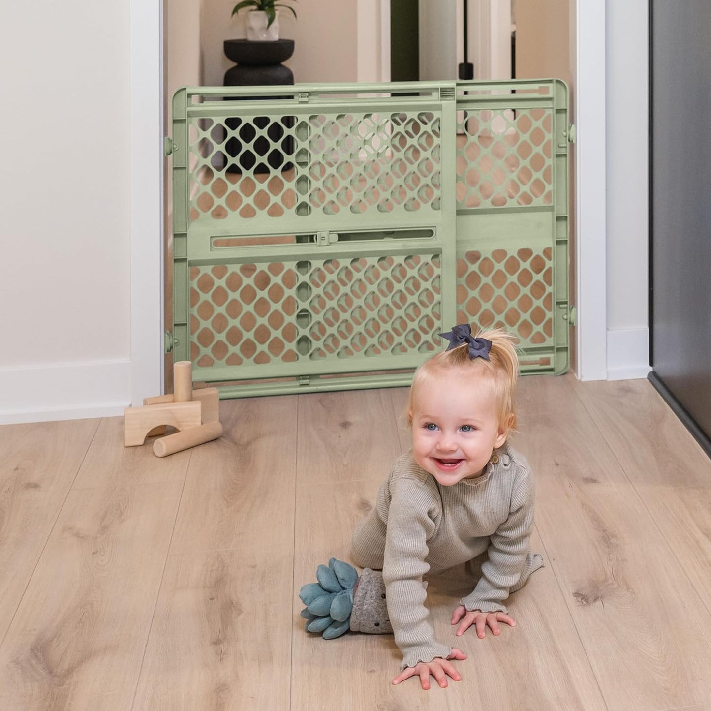 Toddleroo by North States - Renew 100% Recycled Plastic Baby Gate for Doorway; Sturdy for Indoor & Outdoor Use: Pressure Mounted, No Drill Gate; Made in USA; 26" to 42" Wide, 26" Tall; Pure White