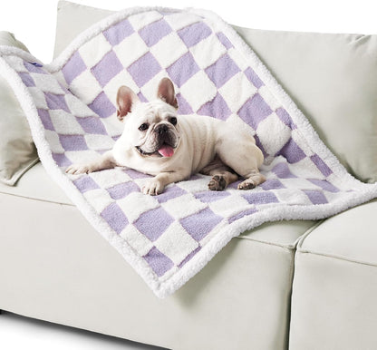 LE SURE Waterproof Dog Blanket for Large Dogs - Washable Double Sided Dog Blankets with Warm Jacquard Shag and Soft Sherpa Fleece, Pet Cat Blanket for Couch Protection, 3D Textured Cloud, Green