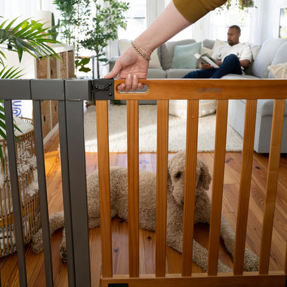 Ingenuity Ingenuity Thruway 60XW Series Extra Wide Safety Pet&Baby Gate,30"-60" Wide,26" Tall,Pressure or Hardware Mounted,Install Wall to Wall in Doorway or Stairway–Honey Oak Stained Wood&Metal
