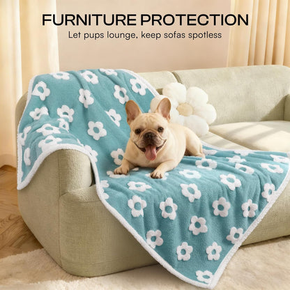 Luciphia Waterproof Pet Blanket for Medium Large Dogs Washable Fluffy Thick Jacquard Shag Fleece Warm Sherpa 3D Textured Flower Print for Cats Puppy Couch Protection (Green,40x28 inches)