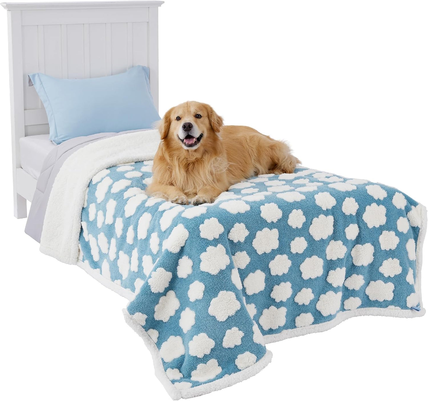 LE SURE Waterproof Dog Blanket for Large Dogs - Washable Double Sided Dog Blankets with Warm Jacquard Shag and Soft Sherpa Fleece, Pet Cat Blanket for Couch Protection, 3D Textured Cloud, Green