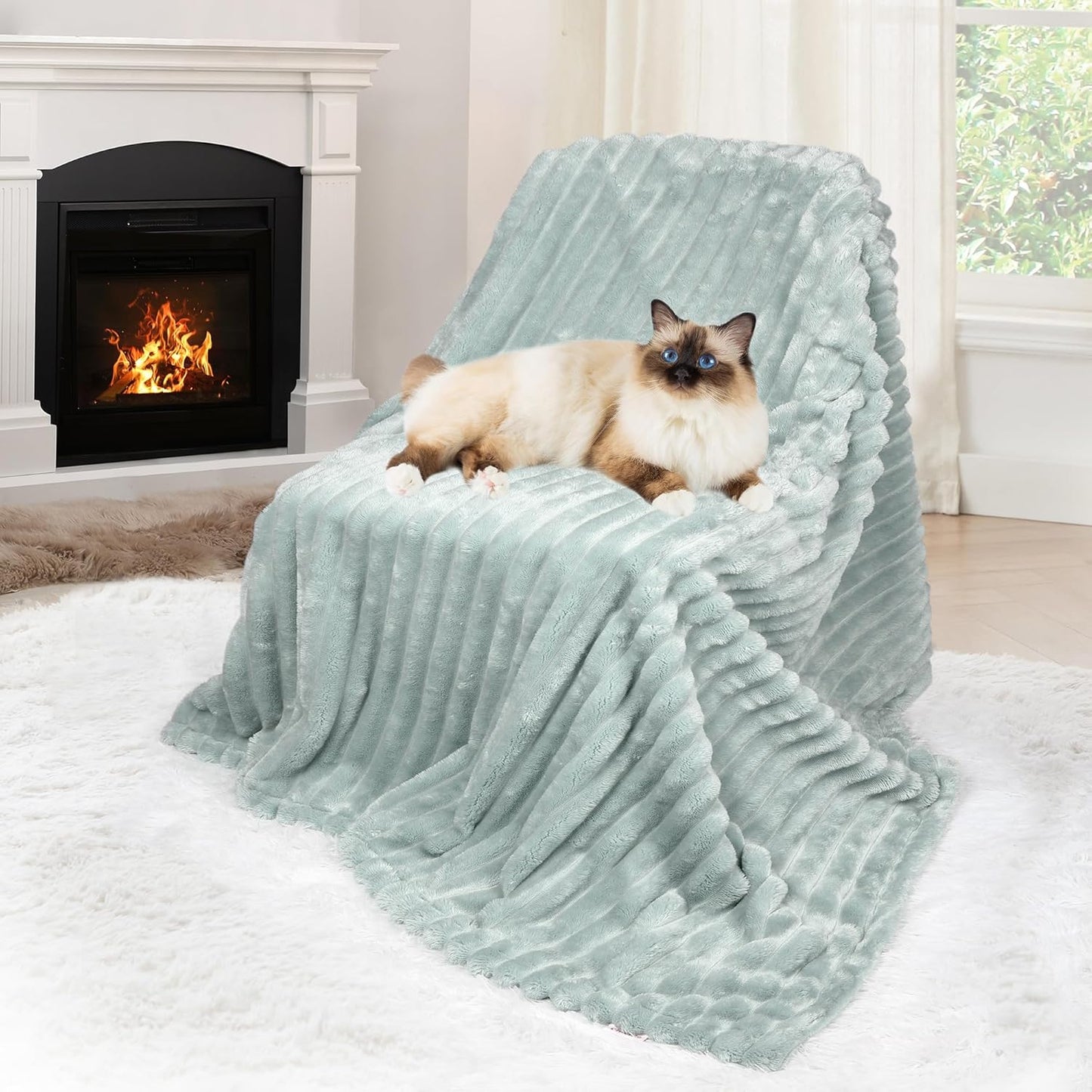 Waterproof Dog Blanket for Large Dogs - Washable Cat Blankets for Couch Bed Protection, Super Soft Calming Reversible Pet Blanket for Pet Kitten Puppy (Green, 50"x60")