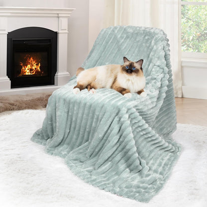 Waterproof Dog Blanket for Large Dogs - Washable Cat Blankets for Couch Bed Protection, Super Soft Calming Reversible Pet Blanket for Pet Kitten Puppy (Green, 50"x60")