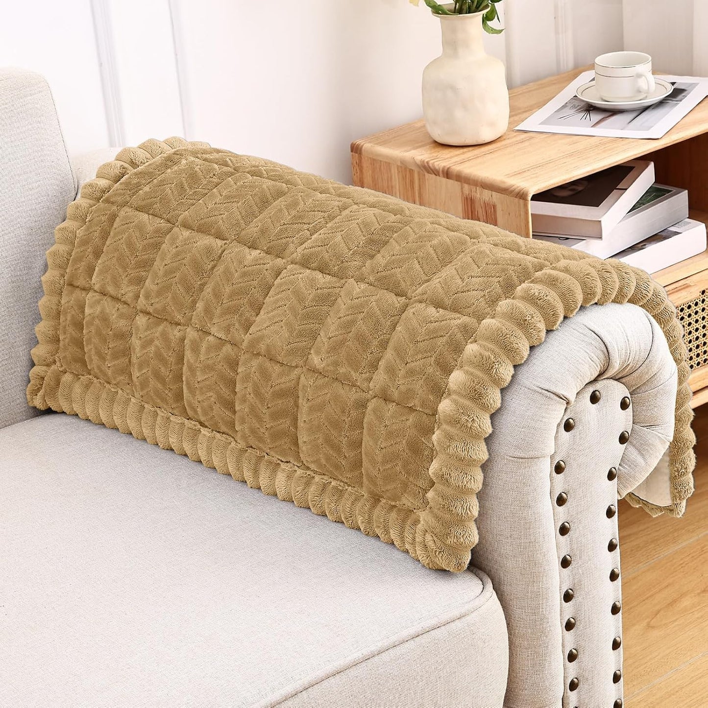 Smiry Non Slip Couch Covers for Dogs, Fuzzy Pet Couch Covers for 2-3 Cushion Sofa Pet Friendly, Soft Sofa Slipcovers Cushion Furniture Protector Washable (Beige, 27.6" x 59")