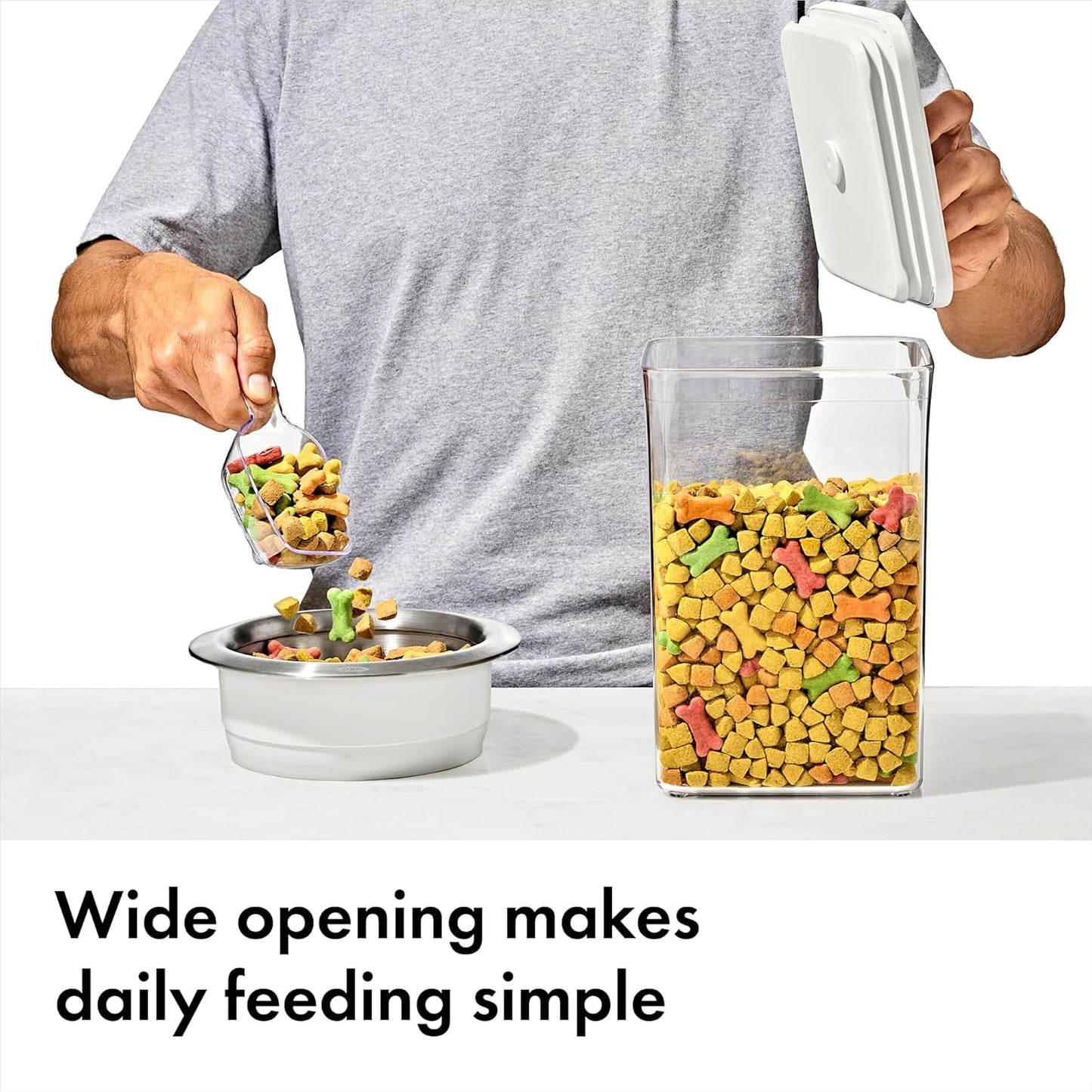 OXO Good Grips Pet POP Container – 6.0 Qt/5.7 L with Half Scoop, Ideal for up to 6.5lbs of Dog Food or 4.5lbs of Cat Food, Airtight Dog and Cat Food Storage Container, BPA Free, Clear