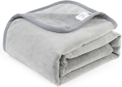 Waterproof Dog Blankets Pet Blanket 50"x60", Soft Fluffy Sofa Car Bed Protector, Reversible Sherpa Fleece Dog Blanket for Large Dogs (Dark Grey-Paws)