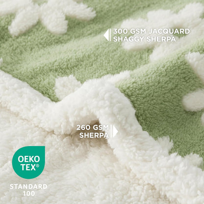LE SURE Waterproof Dog Blanket for Large Dogs - Washable Double Sided Dog Blankets with Warm Jacquard Shag and Soft Sherpa Fleece, Pet Cat Blanket for Couch Protection, 3D Textured Cloud, Green