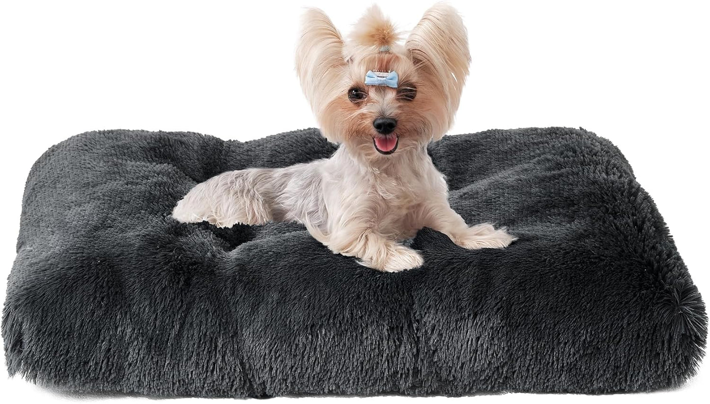 EHEYCIGA Fluffy Dog Crate Bed for Medium Dogs, Plush Faux Fur Crate Pad, Calming Anti Anxiety Medium Dog Bed, Washable Soft Warm Crate Mat with Non-Slip Bottom