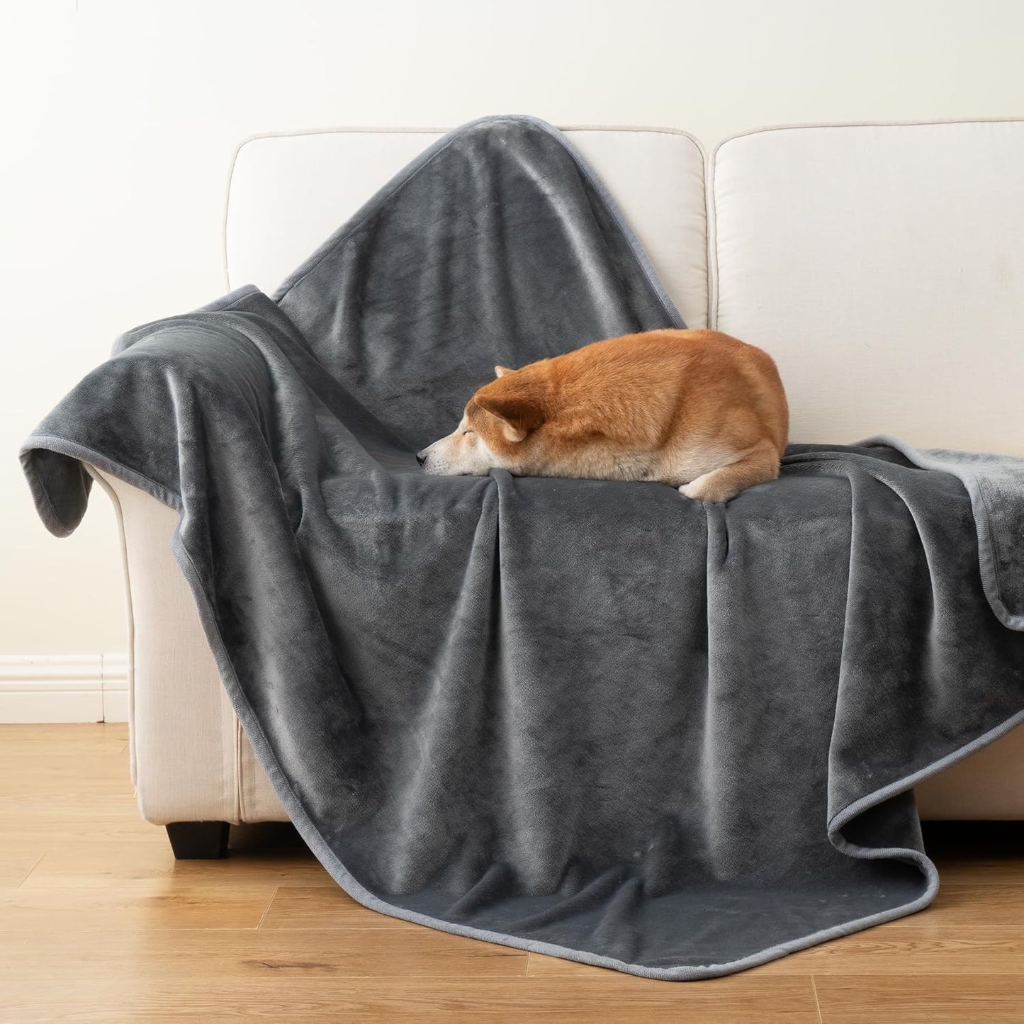 Waterproof Dog Blankets Pet Blanket 50"x60", Soft Fluffy Sofa Car Bed Protector, Reversible Sherpa Fleece Dog Blanket for Large Dogs (Dark Grey-Paws)
