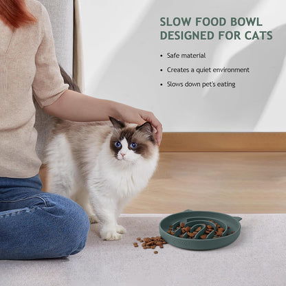 Coomazy Large Silicone Slow Feeder Dog Bowls, Interactive Puzzle Toy for Pets Food Training, Keeps Dogs Busy, Prevents Puppy Overeating (Dark Green, Large: 3.2Cup)